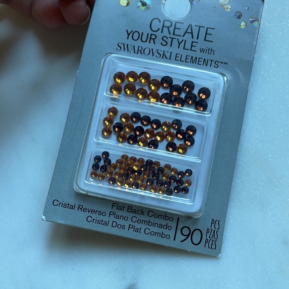 Swarovski | Flat Back Crystal Combo Pack in Topaz Smoked Topaz - Picture 4 of 6